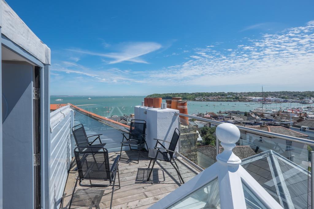 Cliffhanger 18 Castle Road Cowes  Ngoại thất bức ảnh